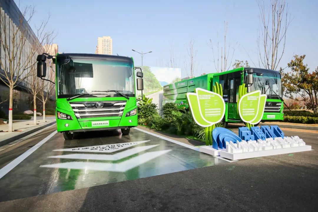 12款新品重磅發(fā)布!宇通向“新”而行繪藍(lán)圖 12款新品重磅發(fā)布!宇通向“新”而行繪藍(lán)圖