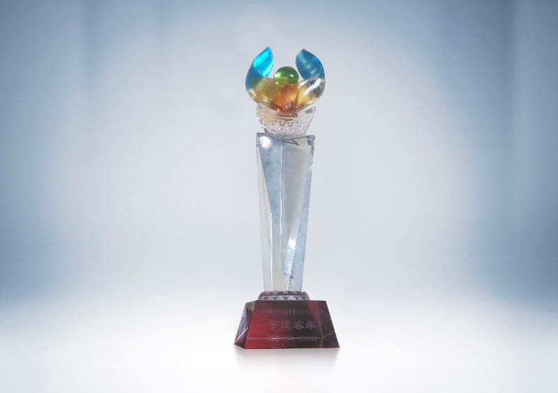 宇通被中國上市公司協(xié)會授予2015年最受投資者尊重的百家上市公司