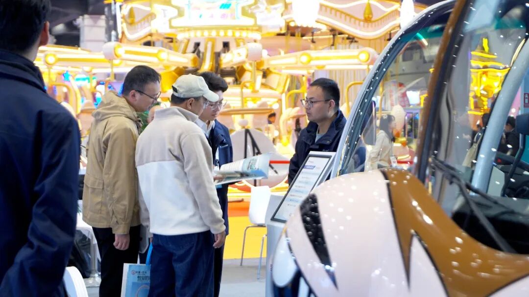 智趣出行,悅動(dòng)未來!宇通觀光車亮相2025中國(鄭州)旅游休閑娛樂產(chǎn)業(yè)博覽會(huì) 智趣出行,悅動(dòng)未來!宇通觀光車亮相2025中國(鄭州)旅游休閑娛樂產(chǎn)業(yè)博覽會(huì)