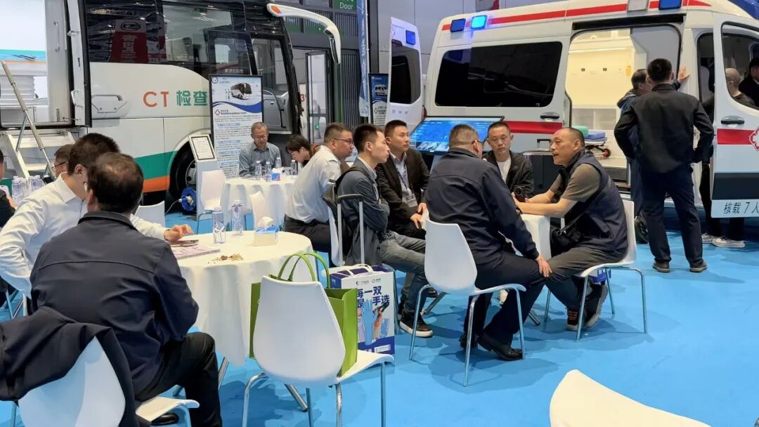 宇通醫(yī)療車亮相上海國際醫(yī)博會(huì)，實(shí)力詮釋移動(dòng)醫(yī)療新價(jià)值