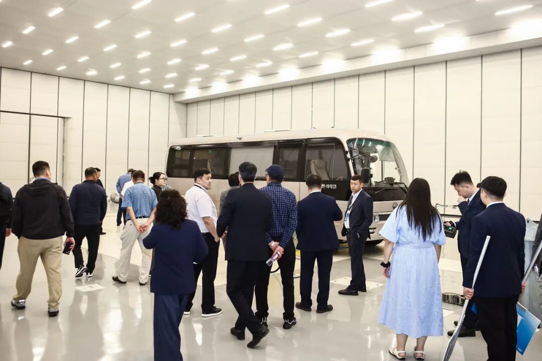 二十余載深耕絲路，宇通以長期主義點亮中亞綠色交通未來