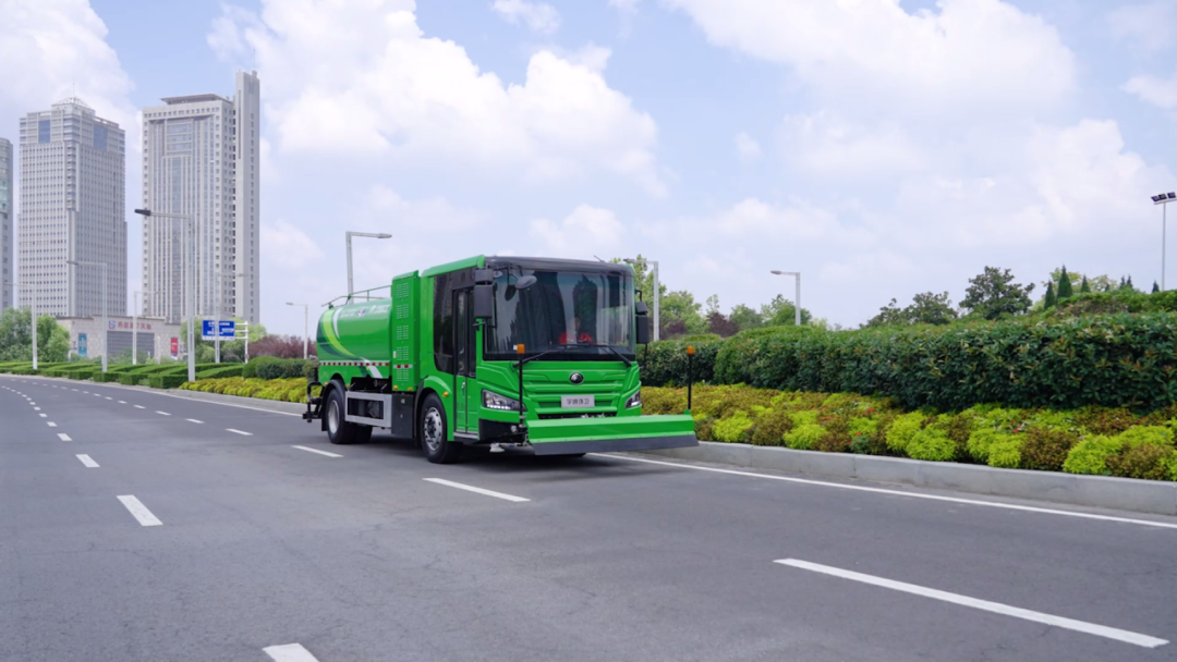 綠色新城，湛河未來┃21臺宇通新能源環衛車輛批量交付平頂山