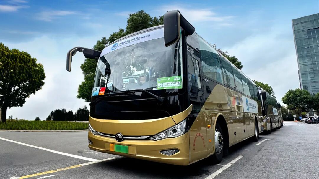 八屆全勤!車型煥新!宇通為進博會保駕護航 圖片