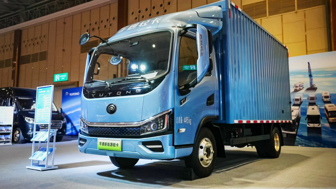 推動行業高質量發展!宇通客車、卡車聯袂亮相2025中國道協年會 圖片