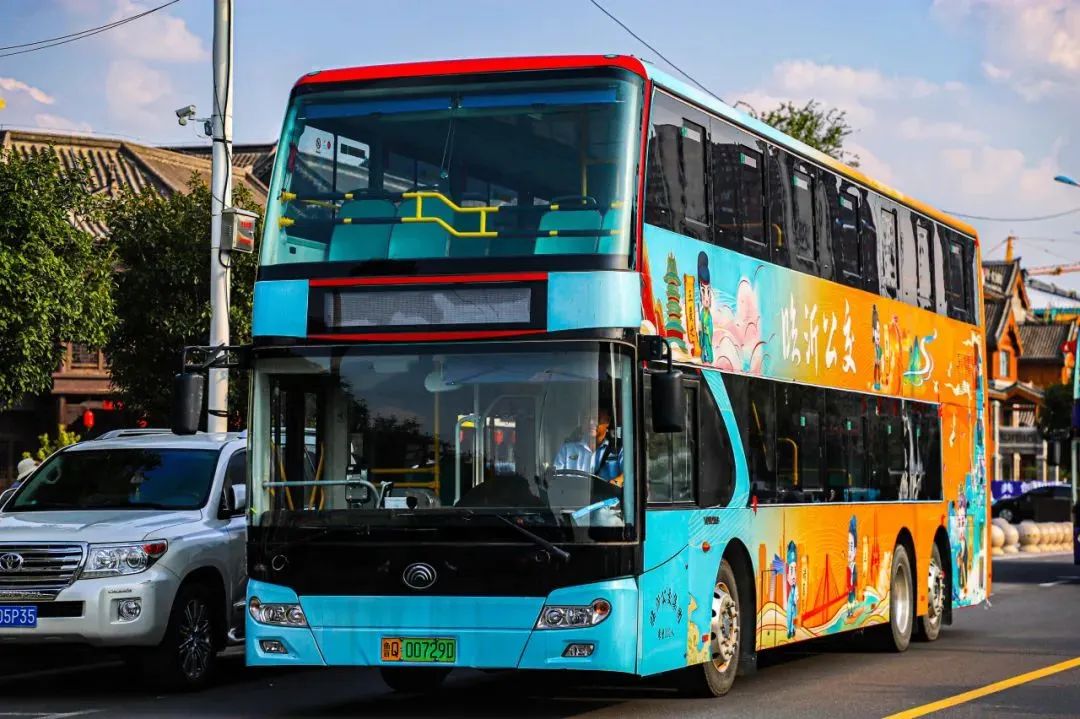 構(gòu)建轉(zhuǎn)型新模式!宇通助力臨沂公交點亮瑯琊“夜經(jīng)濟(jì)” 圖片